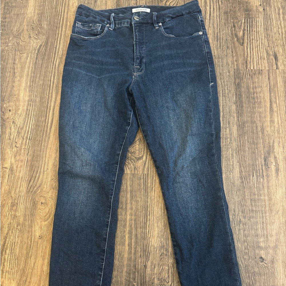 Good American Good Legs Cropped Jeans